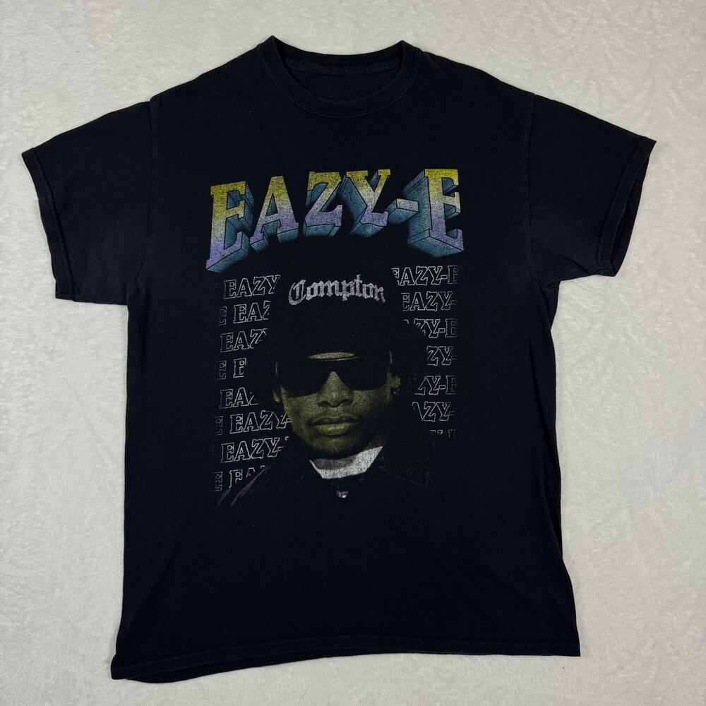Eazy-E Compton Men's Medium Portrait T-Shirt Black Short‎ Sleeve Rapper